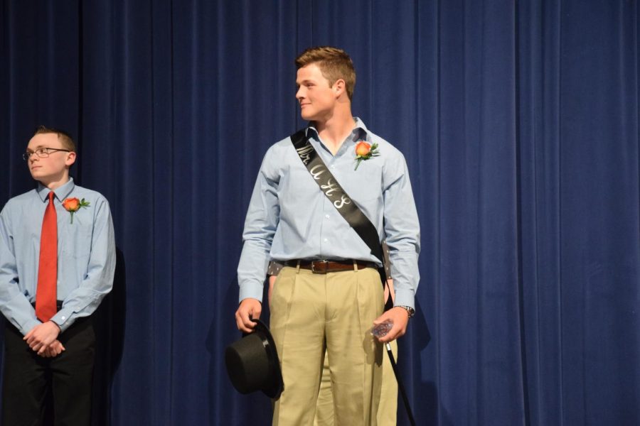 Zachary Reinert wins Mr. Aledo High School for the 2018-2019 graduating class.
