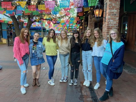 Student Media Members Travel to San Antonio For Fall Fiesta Convention
